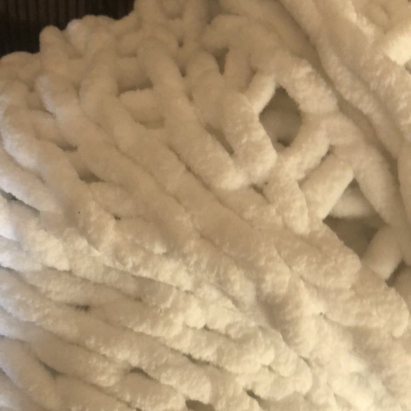 WHITE Fishing net throw blanket - Picture 3 of 6